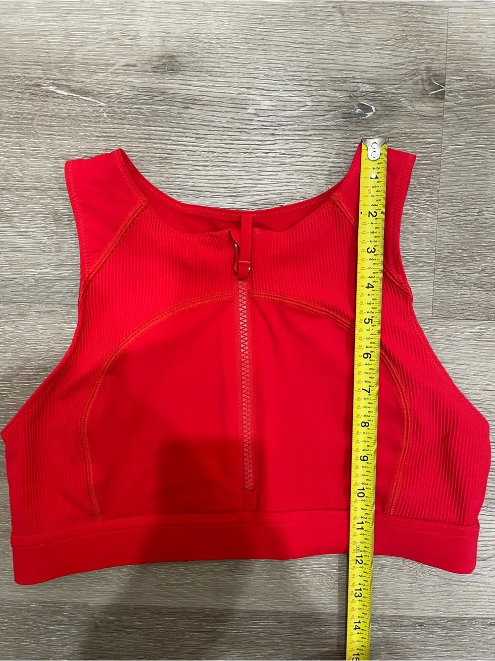 Lululemon Red Zip-Front Ribbed Athletic Sports Bra Back Cut Out Size Small